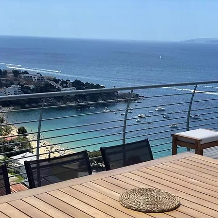 Con Piscina Sobre La Almadrava Росас